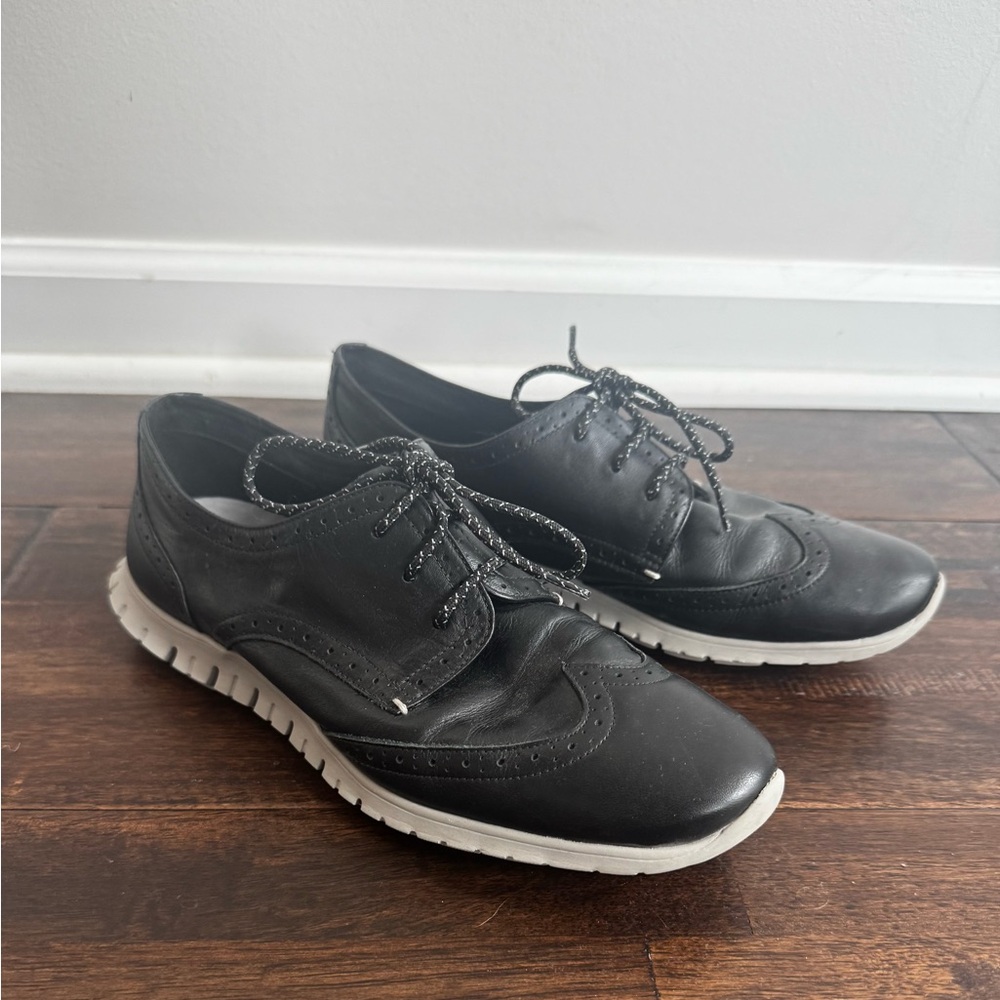 Cole Haan Zerogrand
Women's Wingtip Oxford
Black/Paloma Shoes Size 8 1/2 B